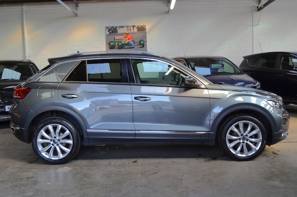 Used Volkswagen T-Roc 2021 for sale - 75673275: Photo 8