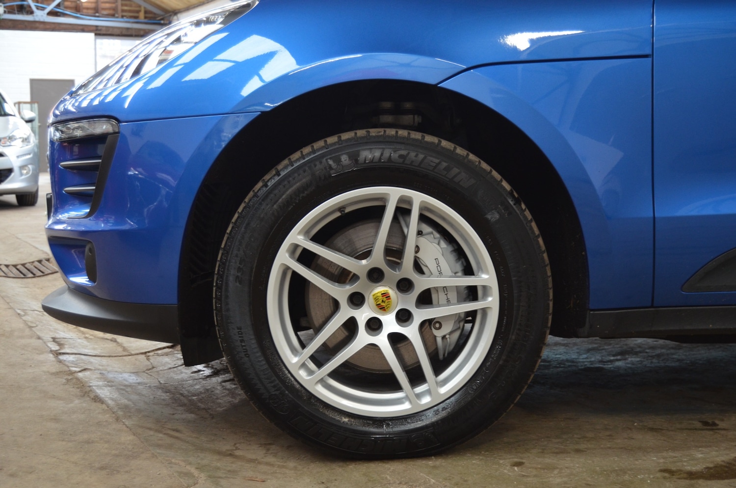 Used Porsche Macan 2018 for sale - 77616127: Photo 11