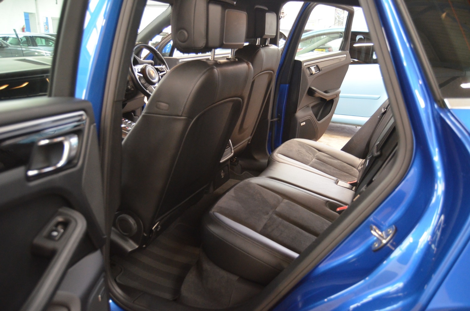 Used Porsche Macan 2018 for sale - 77616127: Photo 18