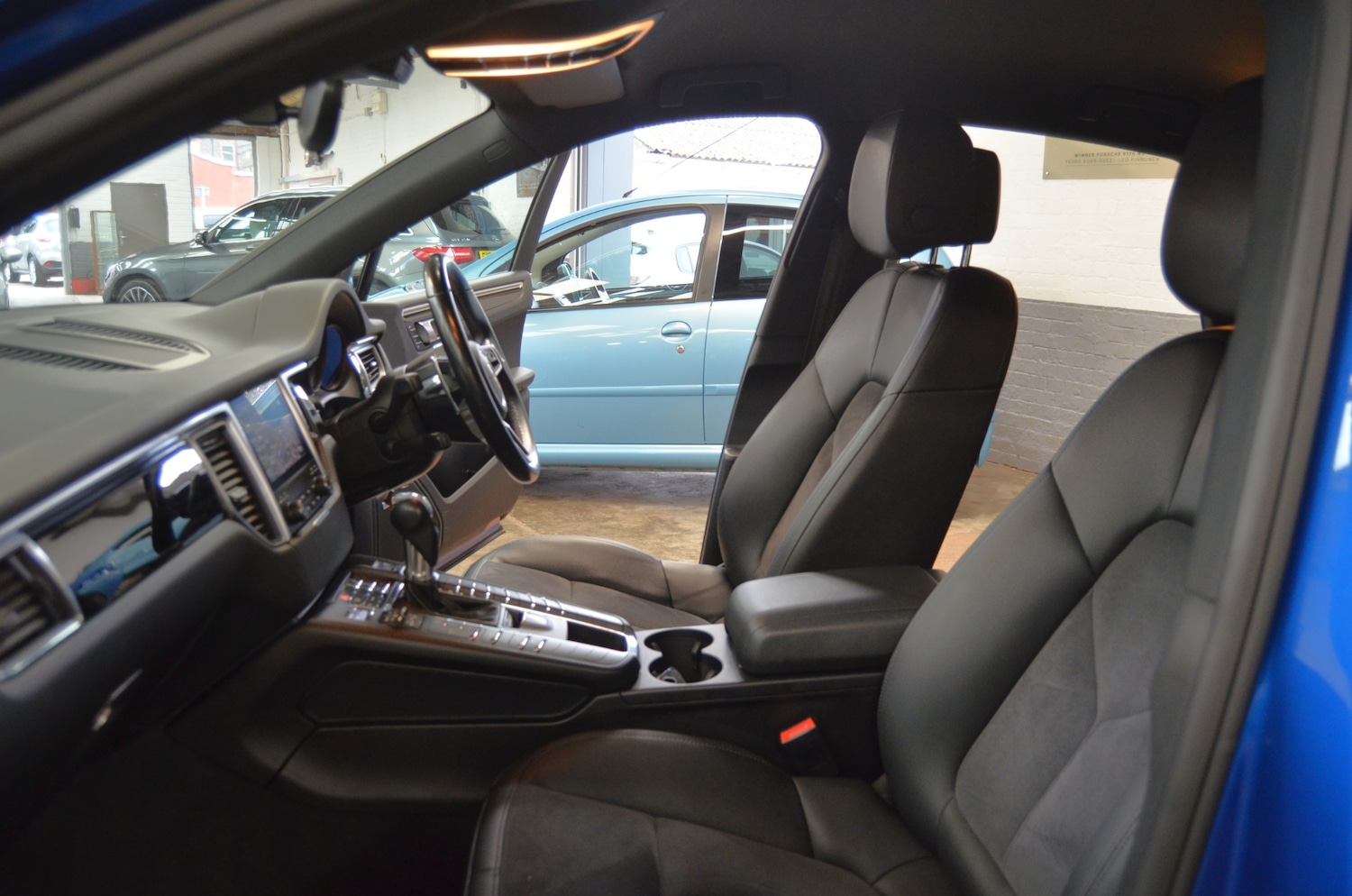 Used Porsche Macan 2018 for sale - 77616127: Photo 25