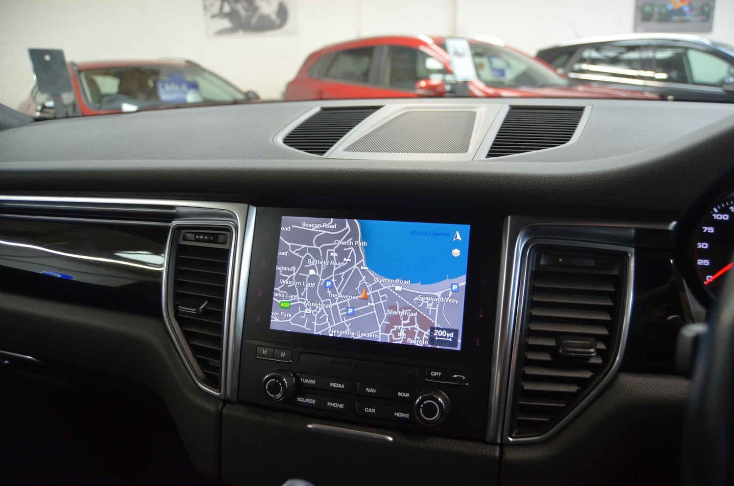 Used Porsche Macan 2018 for sale - 77616127: Photo 32