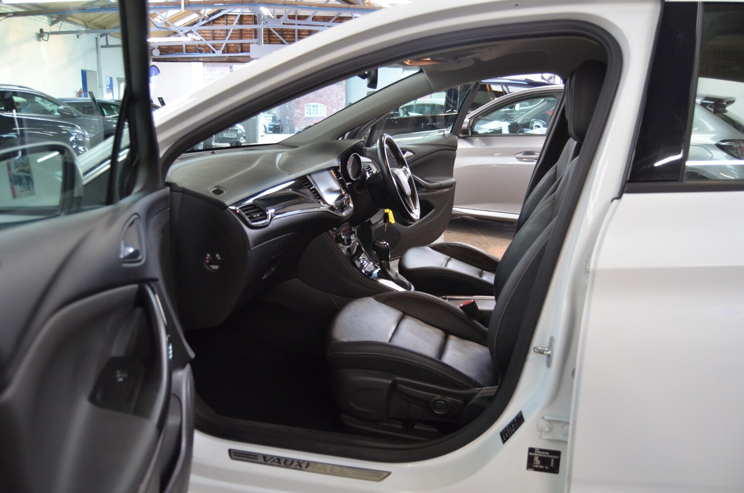 Used Vauxhall Astra 2018 for sale - 77541227: Photo 16