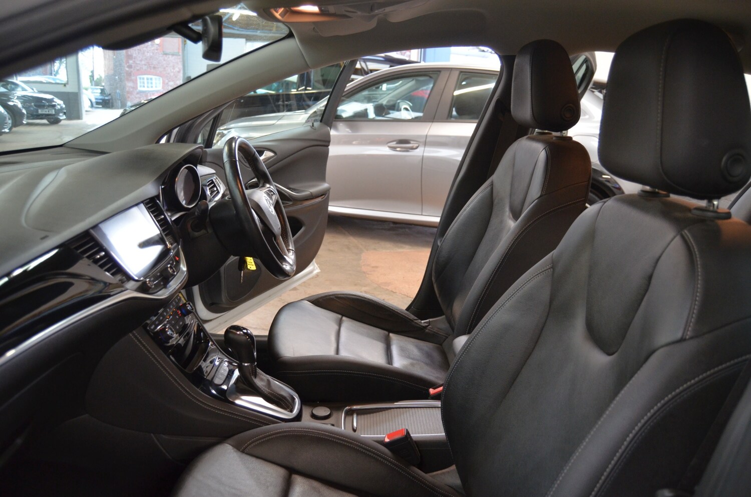 Used Vauxhall Astra 2018 for sale - 77541227: Photo 17