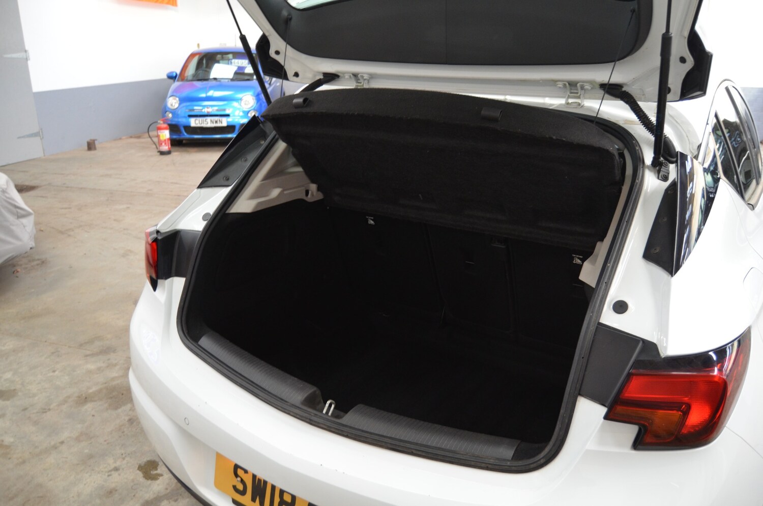 Used Vauxhall Astra 2018 for sale - 77541227: Photo 8