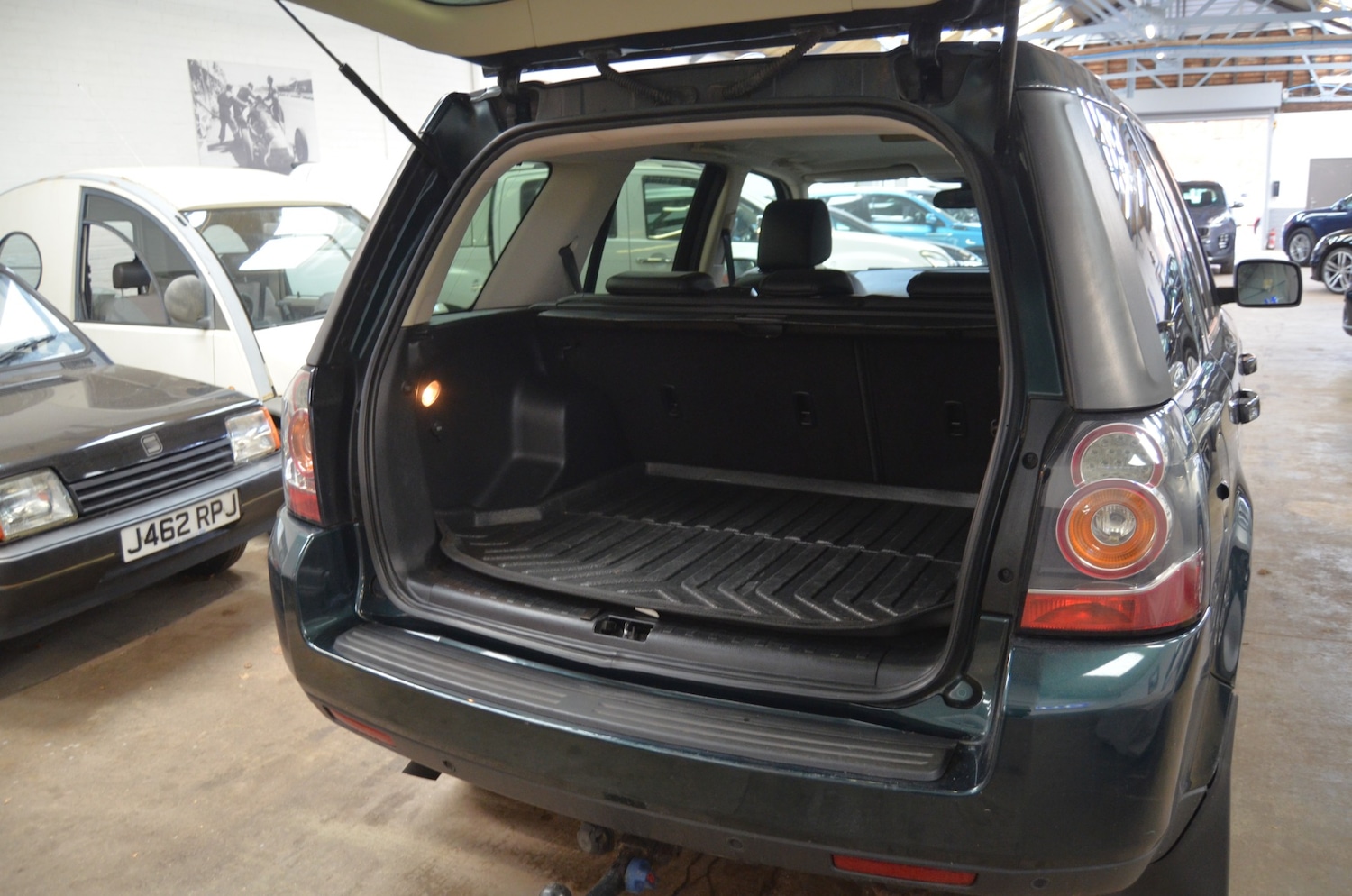 Used Land Rover Freelander 2013 for sale - 76817929: Photo 7