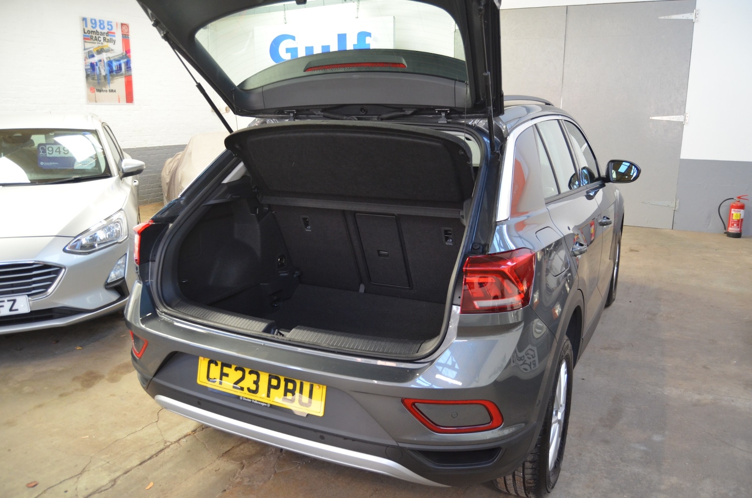 Used Volkswagen T-Roc 2023 for sale - 76719772: Photo 11