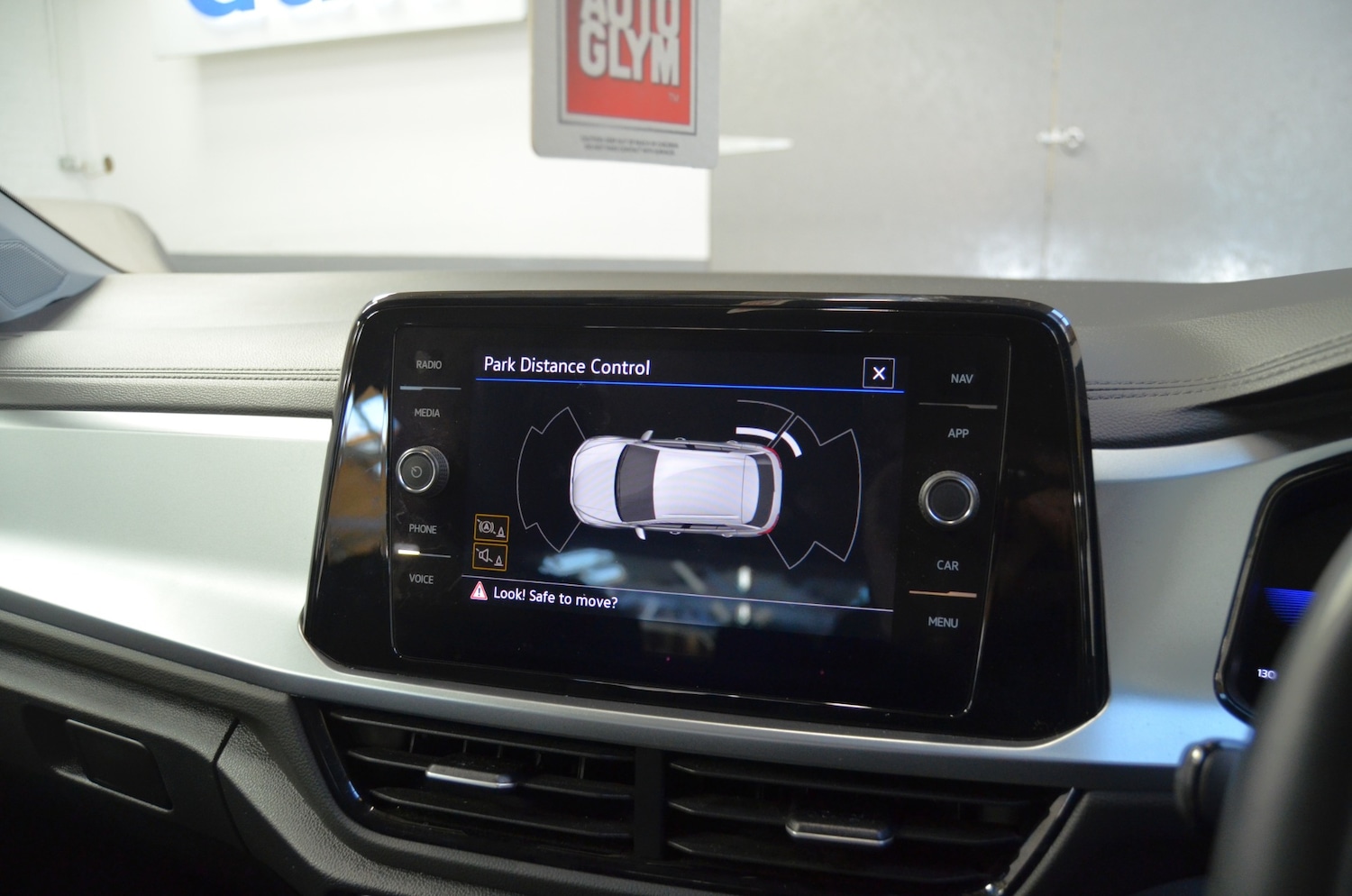 Used Volkswagen T-Roc 2023 for sale - 76719772: Photo 26