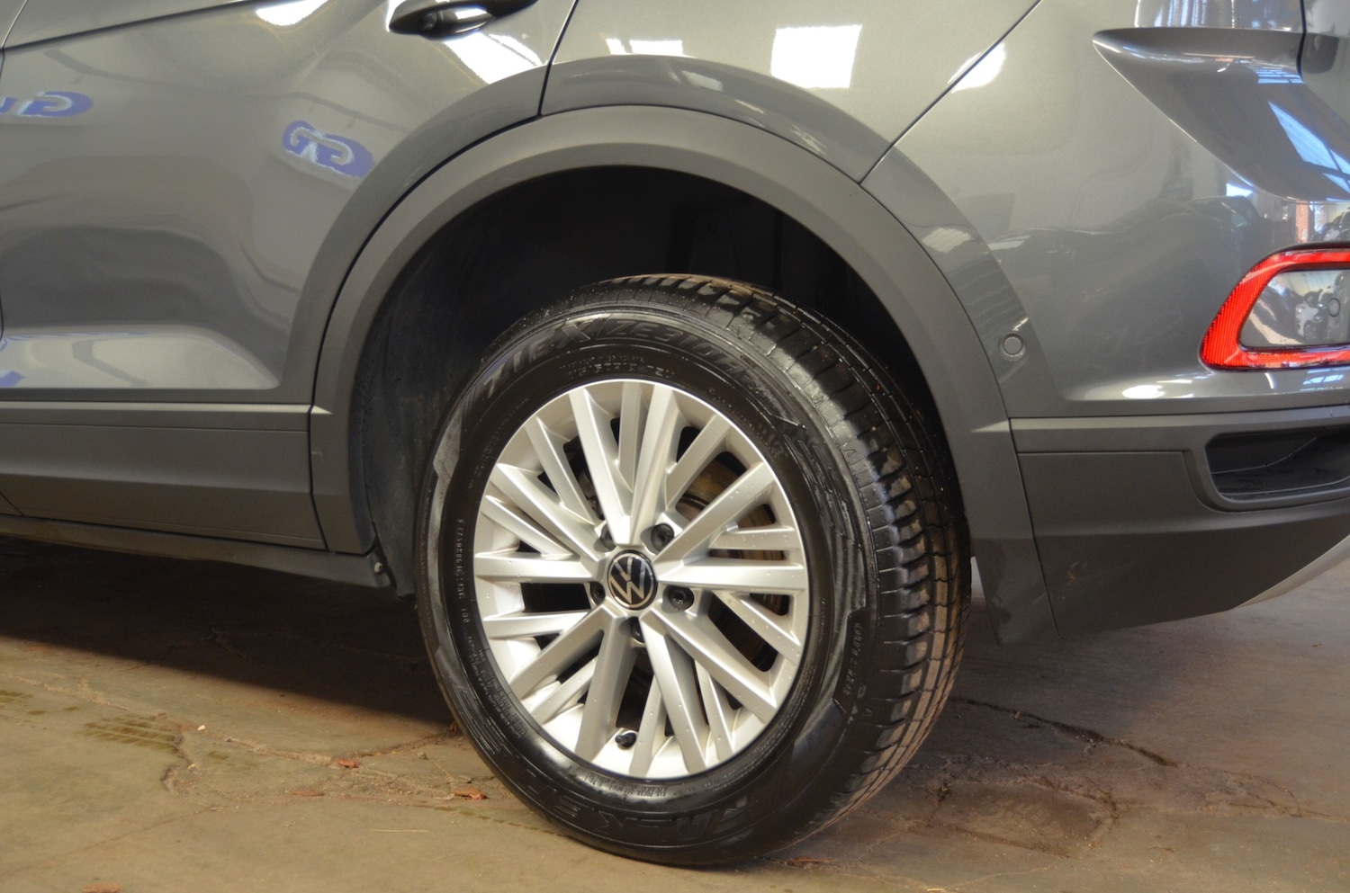 Used Volkswagen T-Roc 2023 for sale - 76719772: Photo 9