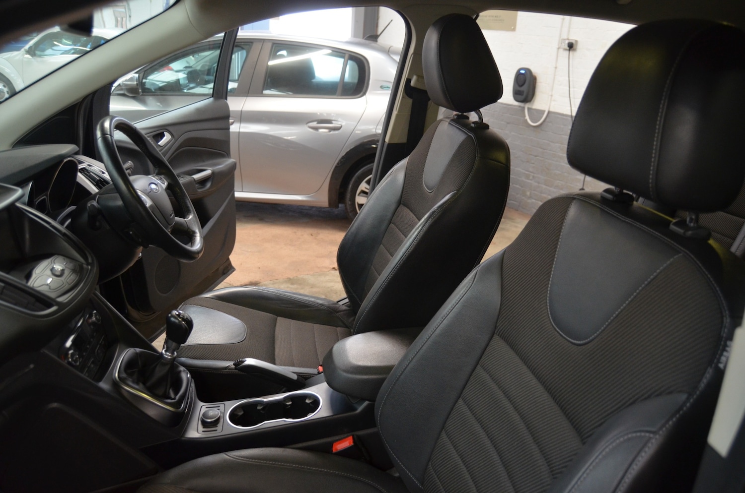 Used Ford Kuga 2016 for sale - 77528137: Photo 17