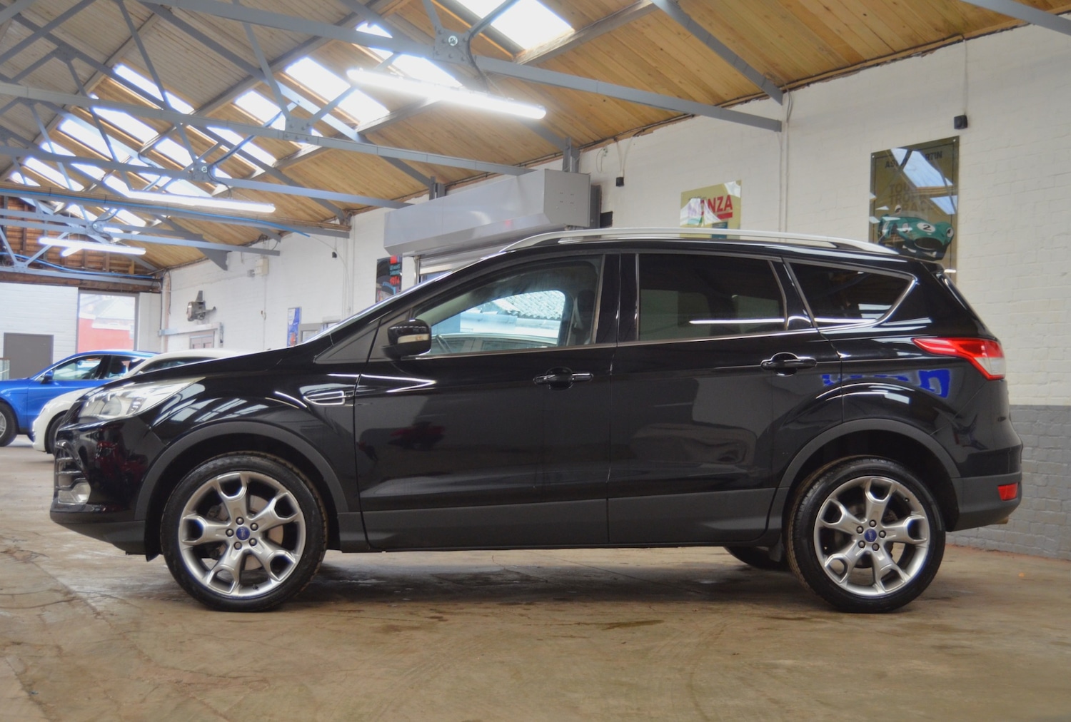 Used Ford Kuga 2016 for sale - 77528137: Photo 4