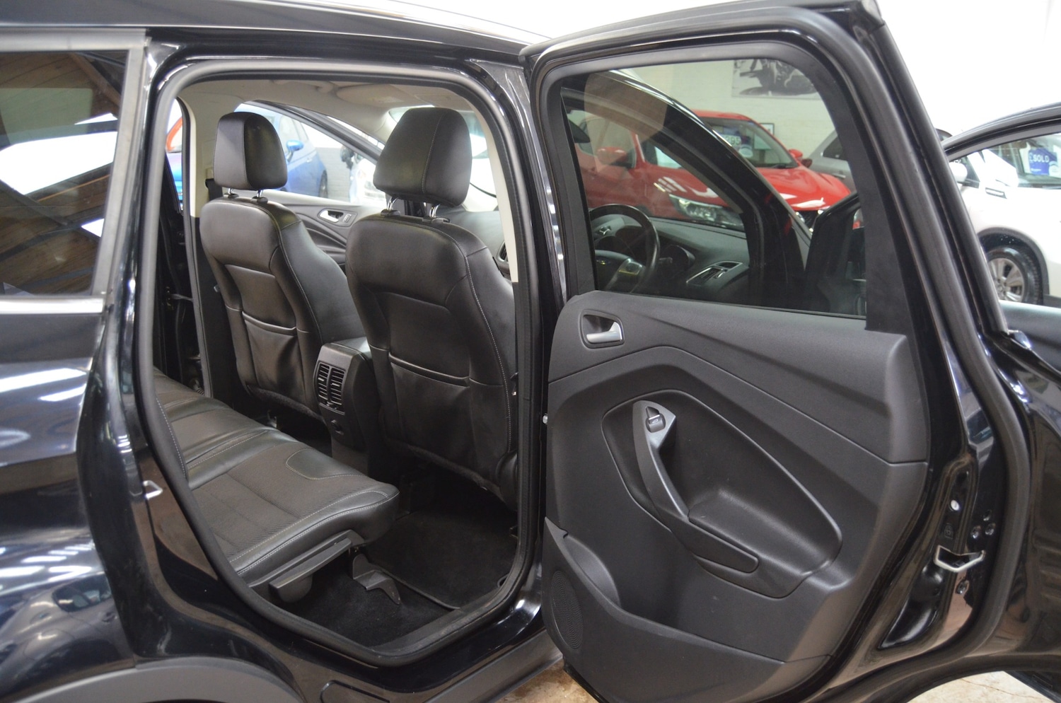 Used Ford Kuga 2016 for sale - 77528137: Photo 9