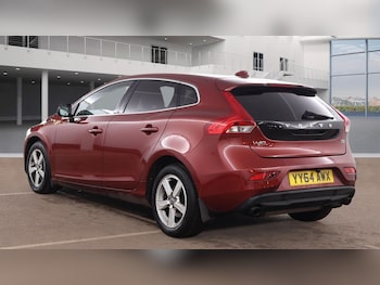 Used Volvo V40 2014 for sale - 78239571: Photo
