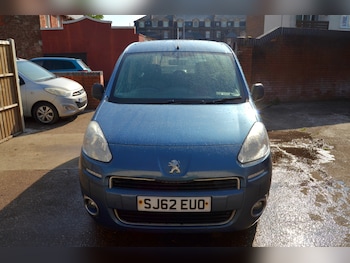 Used Peugeot Partner Tepee 2012 for sale - 78708396: Photo