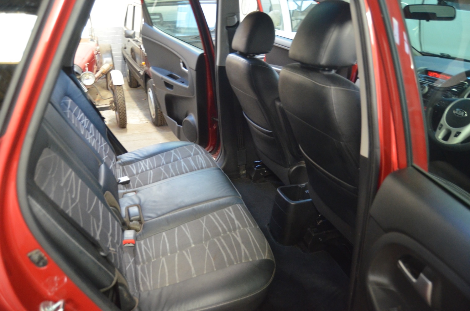 Used Kia Venga 2013 for sale - 76791319: Photo 10