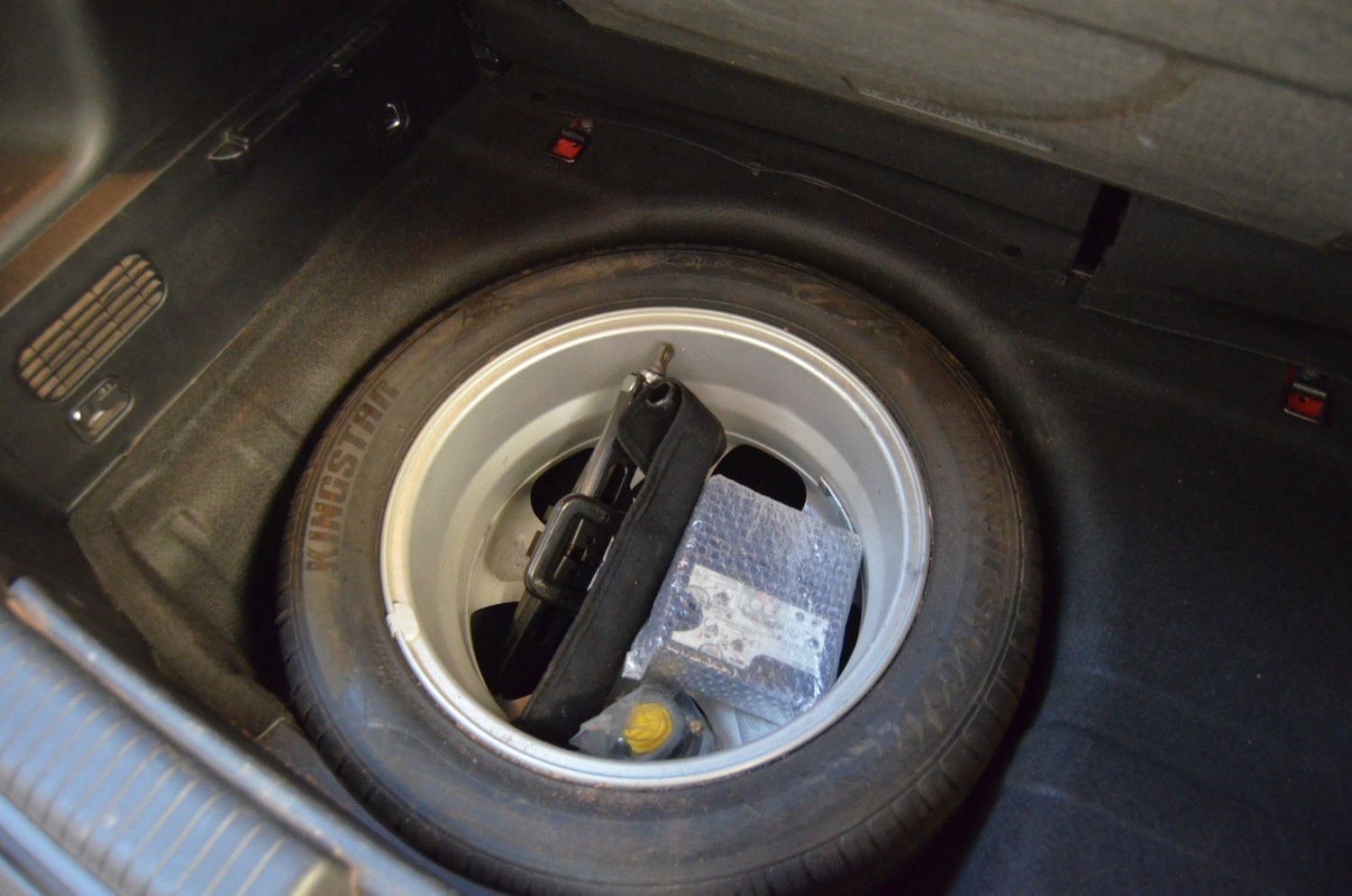 Used Kia Venga 2013 for sale - 76791319: Photo 9