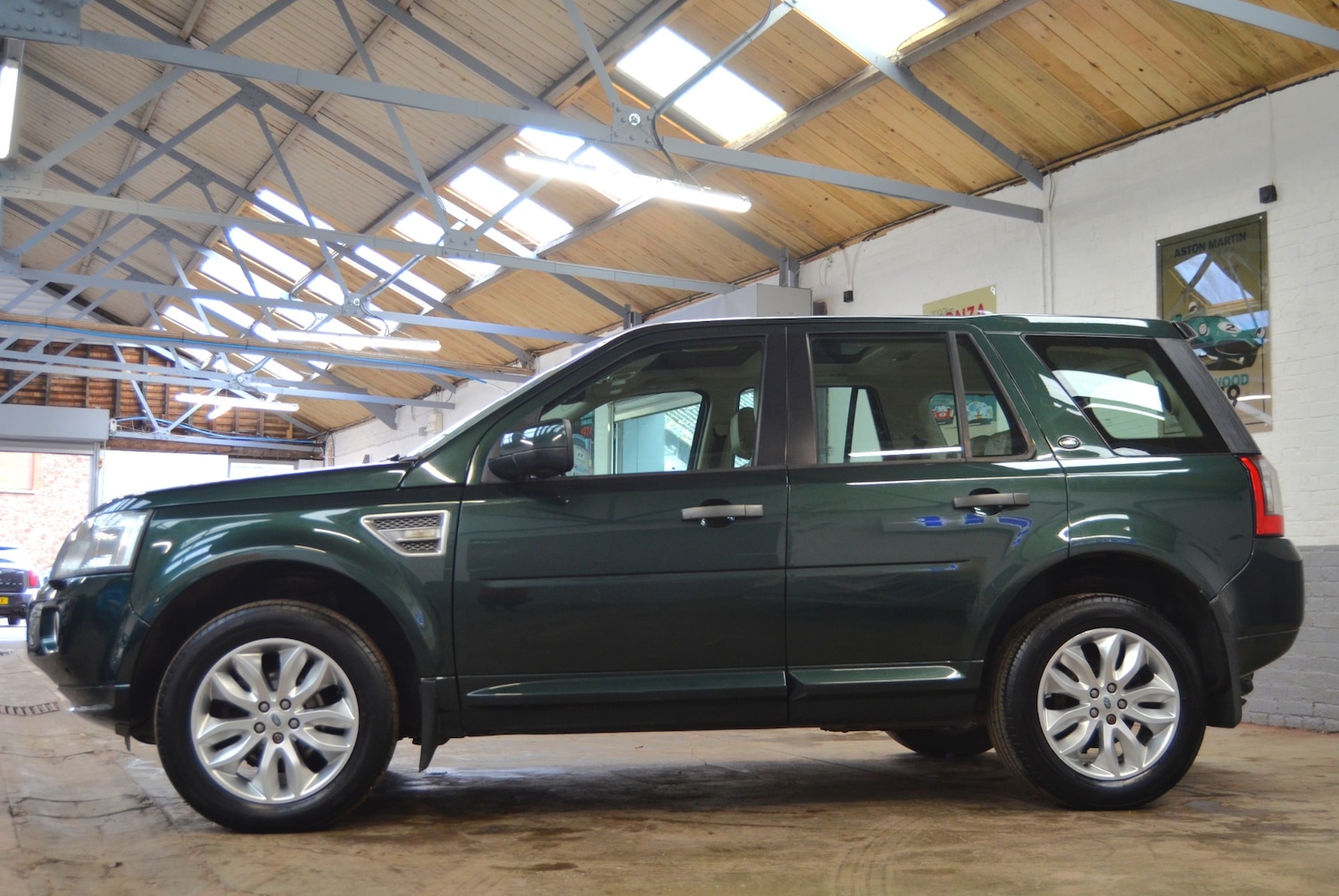 Used Land Rover Freelander 2011 for sale - 77247614: Photo 4