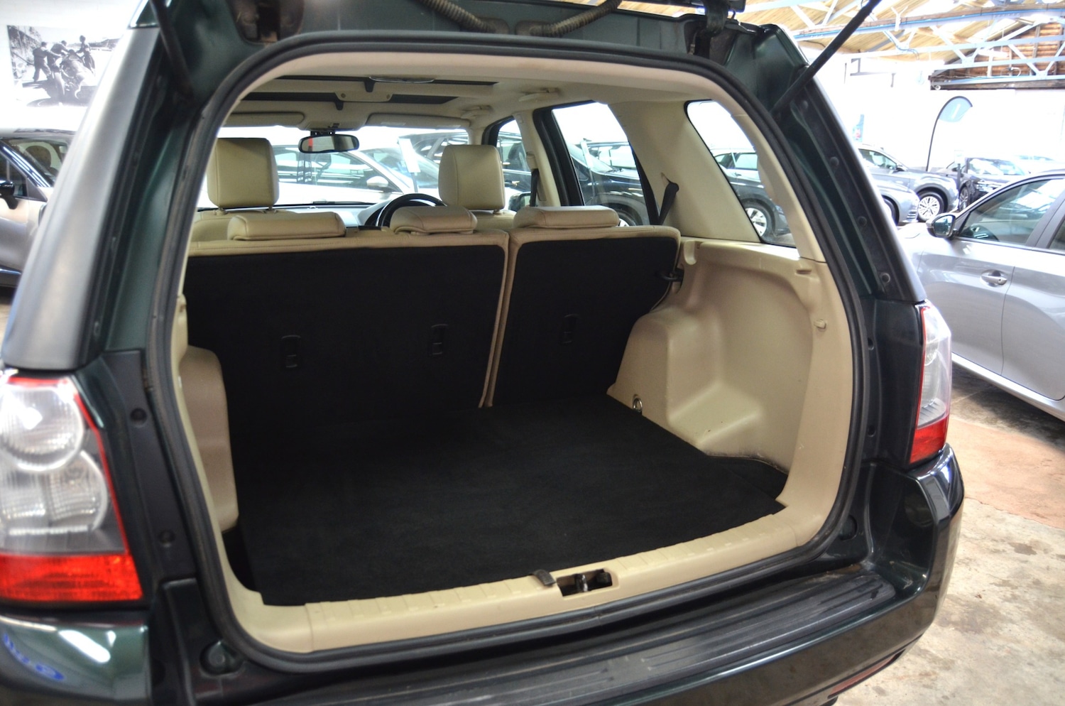 Used Land Rover Freelander 2011 for sale - 77247614: Photo 7