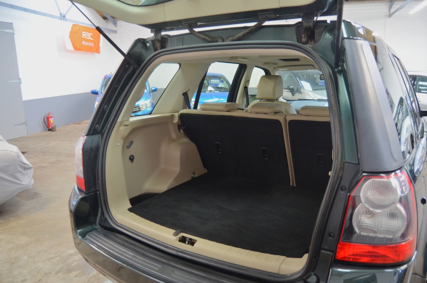 Used Land Rover Freelander 2011 for sale - 77247614: Photo 8