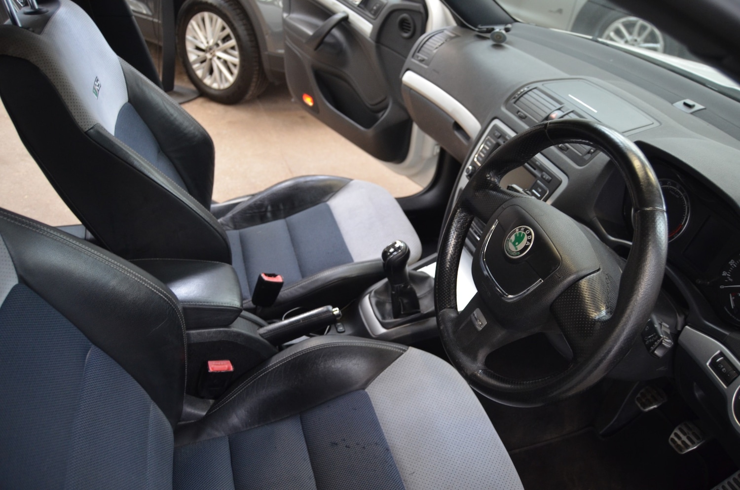 Used Skoda Octavia 2011 for sale - 77844590: Photo 10