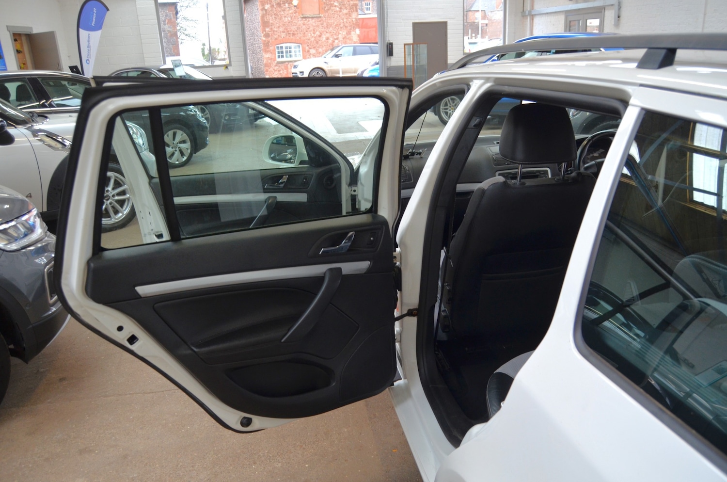 Used Skoda Octavia 2011 for sale - 77844590: Photo 11