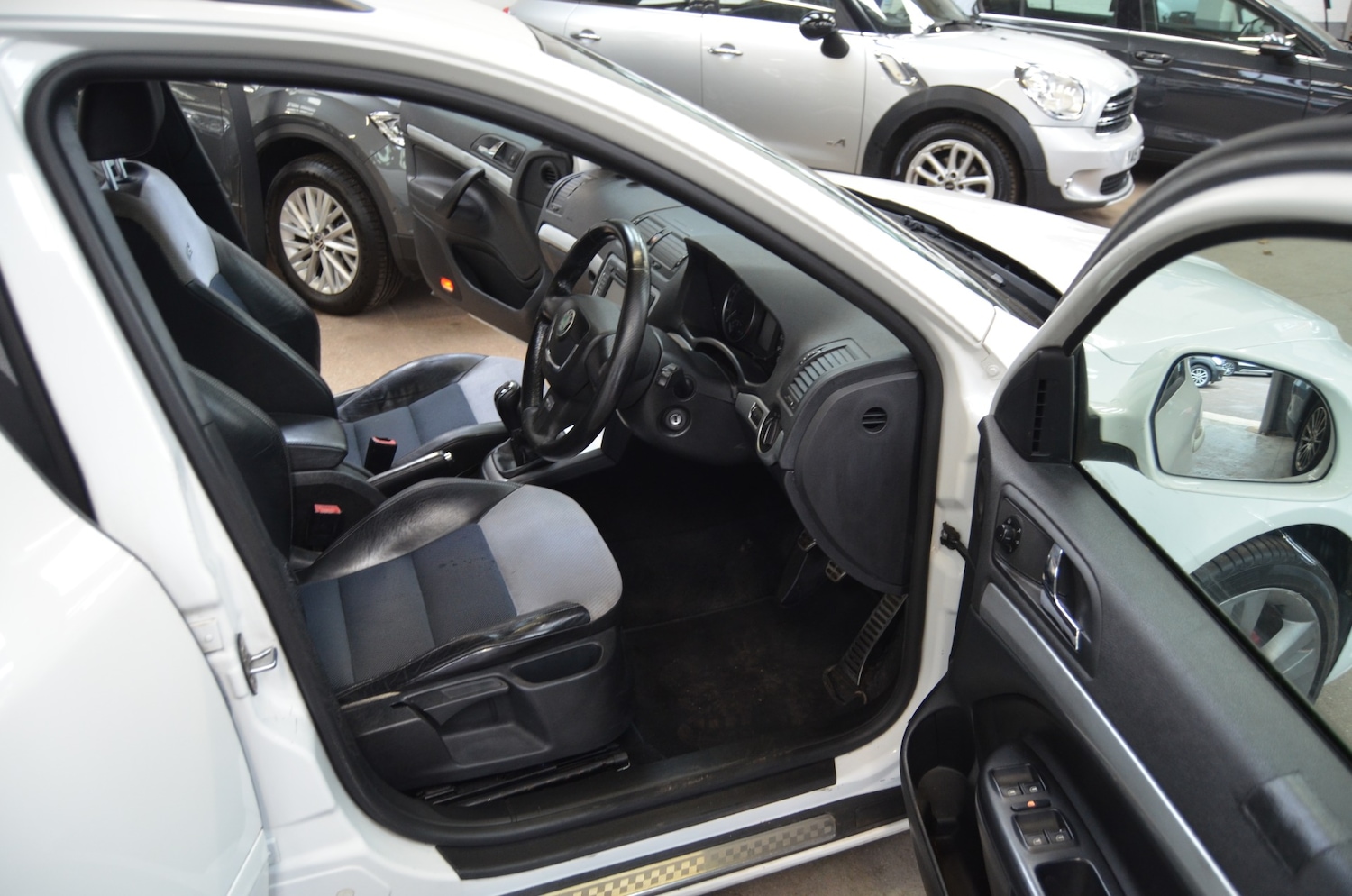 Used Skoda Octavia 2011 for sale - 77844590: Photo 9