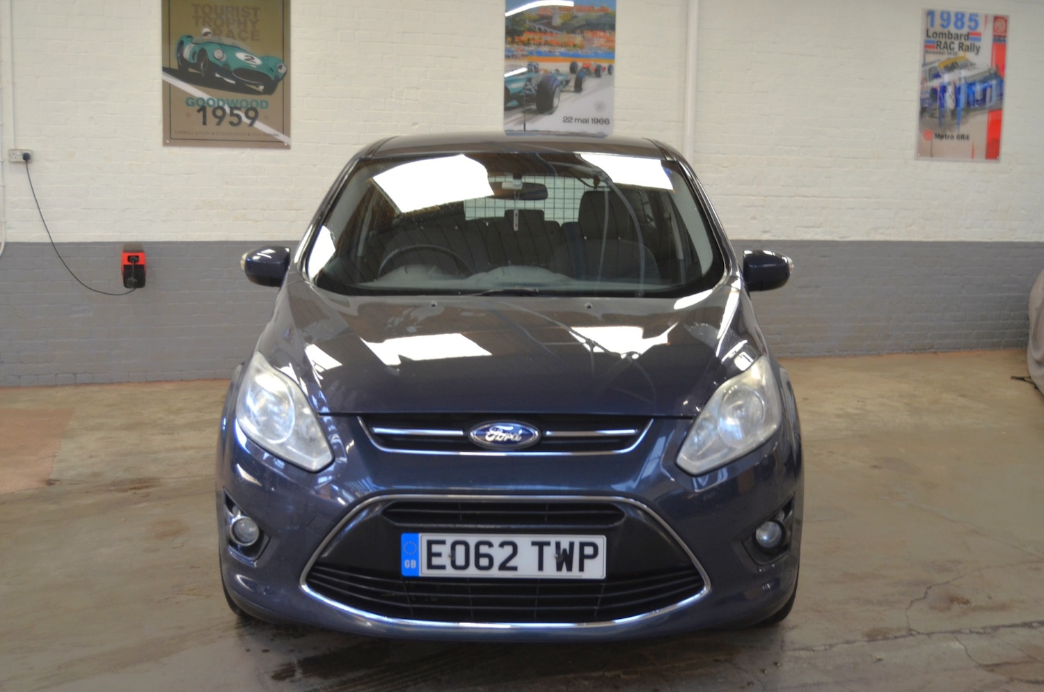 Used Ford C-Max 2012 for sale - 76101857: Photo 2