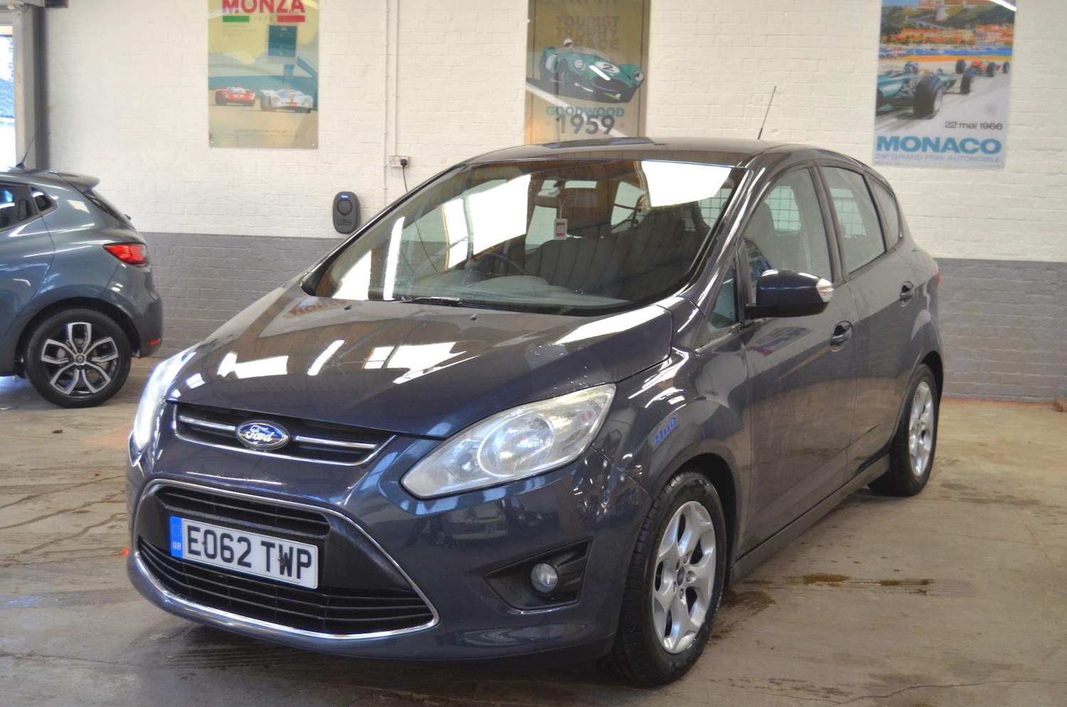 Used Ford C-Max 2012 for sale - 76101857: Photo 3