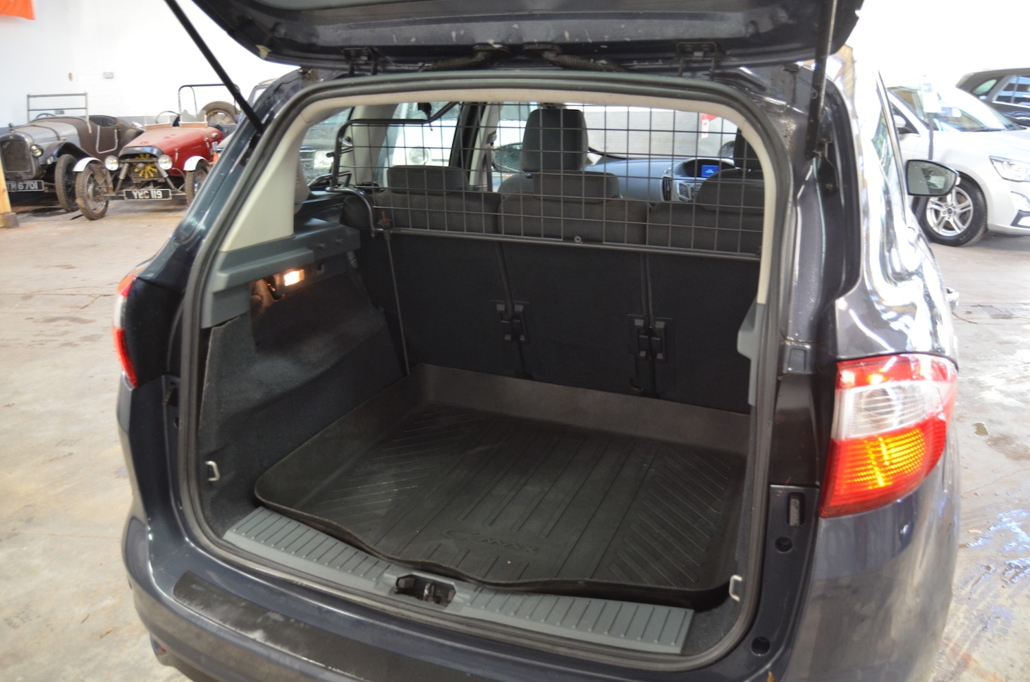 Used Ford C-Max 2012 for sale - 76101857: Photo 7