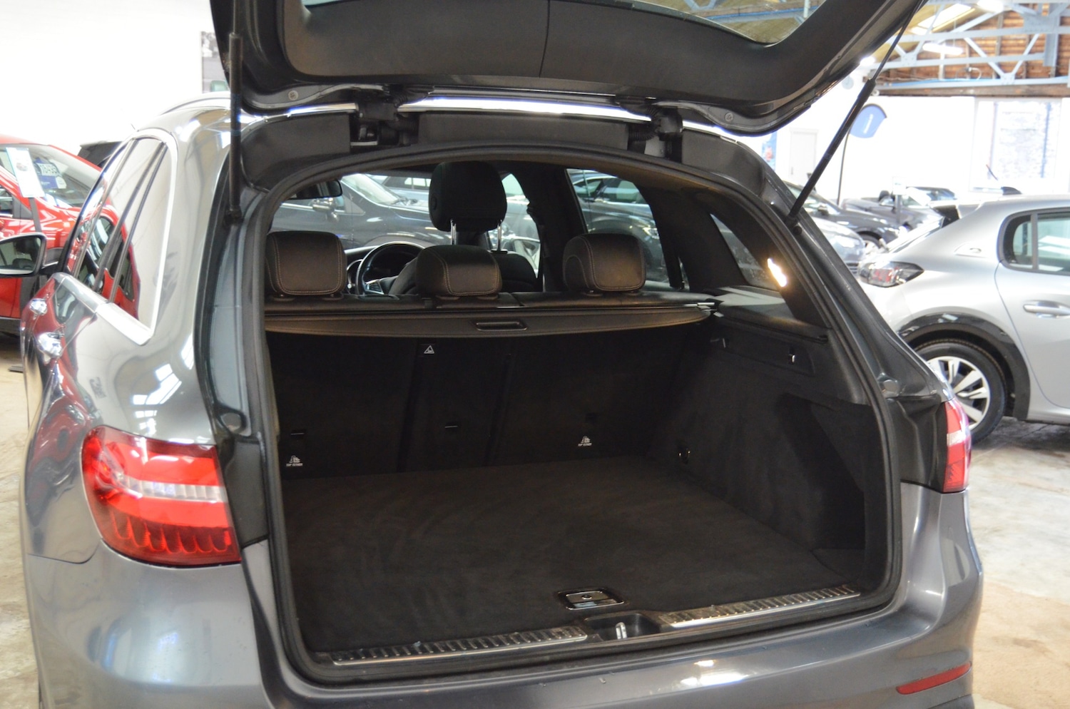 Used Mercedes-Benz GLC 2018 for sale - 77591060: Photo 12