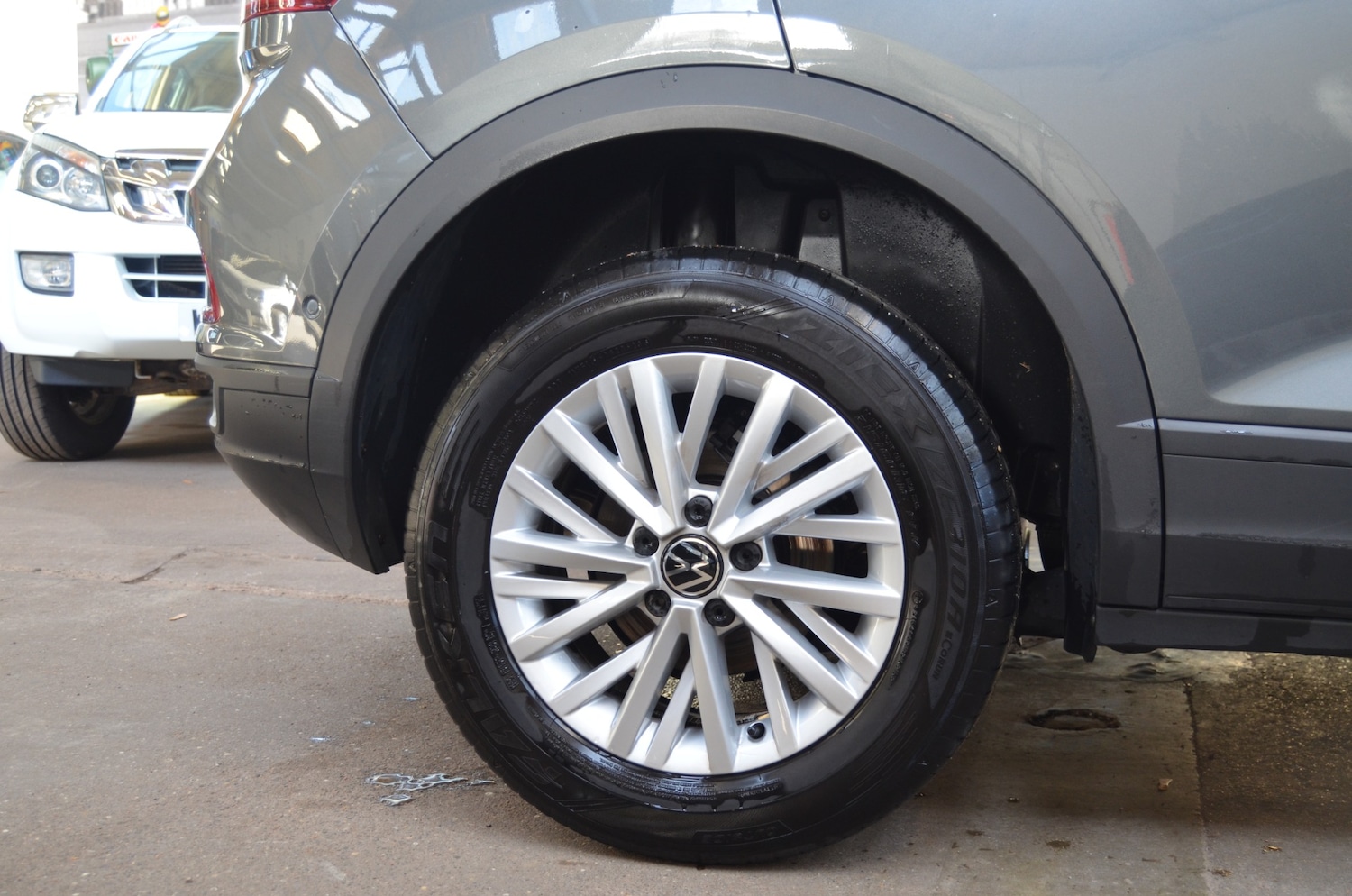 Used Volkswagen T-Roc 2023 for sale - 76330157: Photo 9