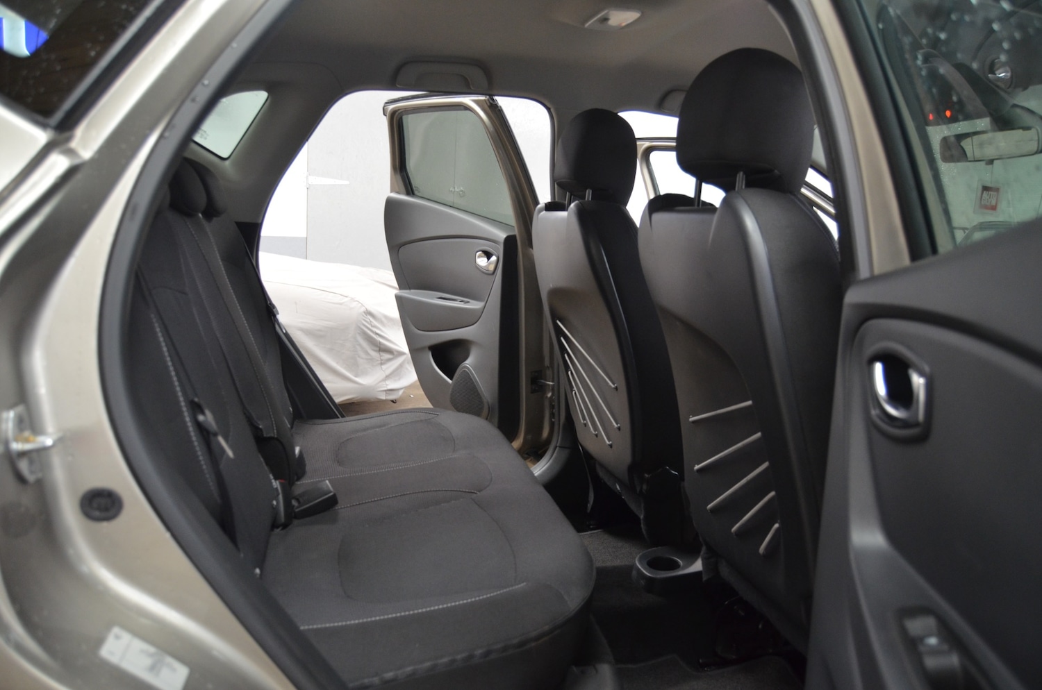 Used Renault Captur 2015 for sale - 77167841: Photo 15