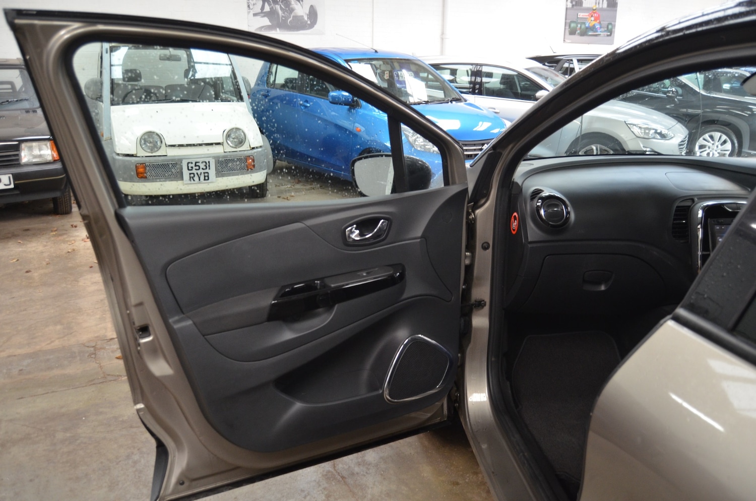 Used Renault Captur 2015 for sale - 77167841: Photo 24