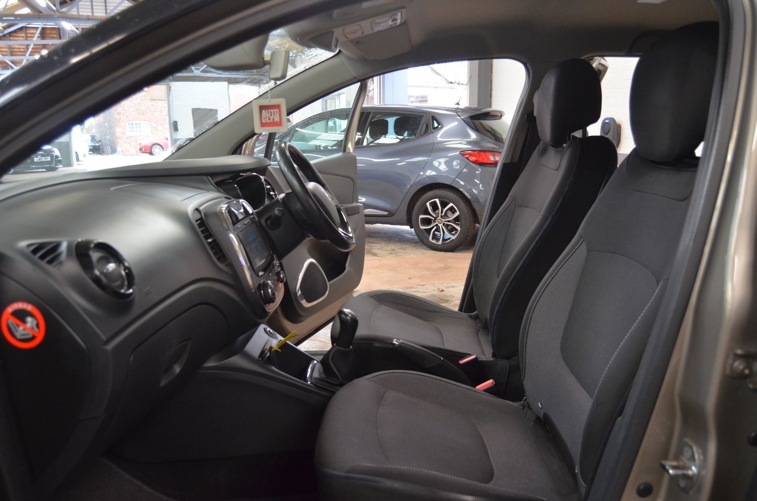 Used Renault Captur 2015 for sale - 77167841: Photo 26