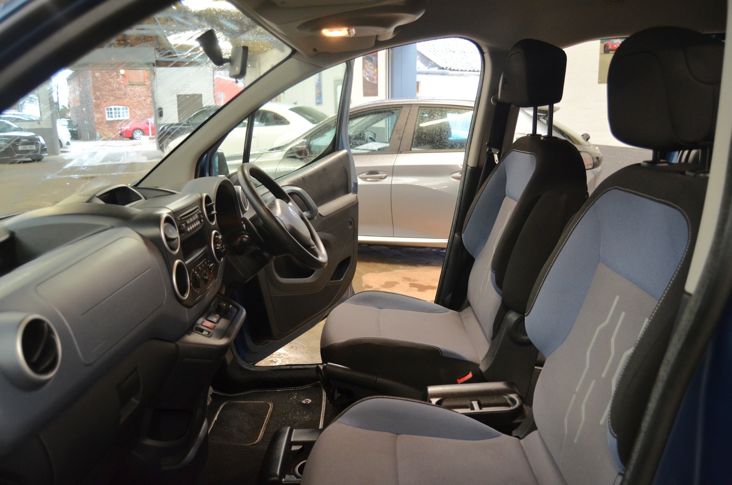 Used Peugeot Partner Tepee 2014 for sale - 77207726: Photo 13