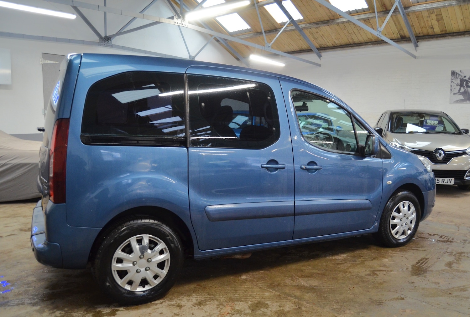 Used Peugeot Partner Tepee 2014 for sale - 77207726: Photo 6