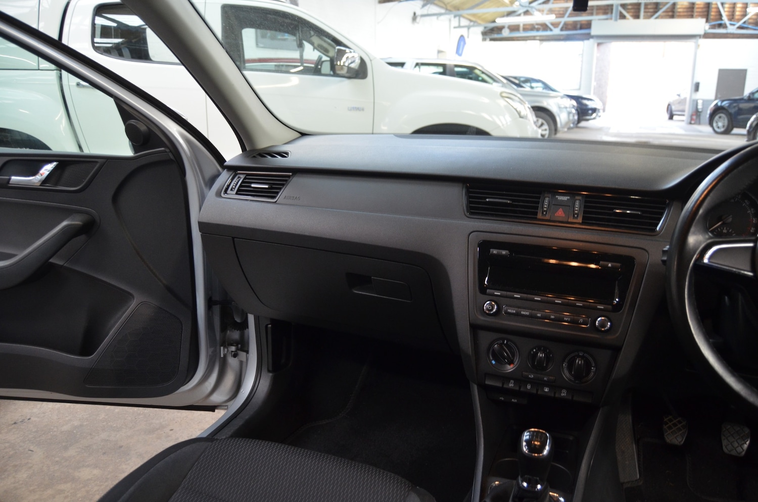 Used Skoda Rapid 2014 for sale - 76958234: Photo 15