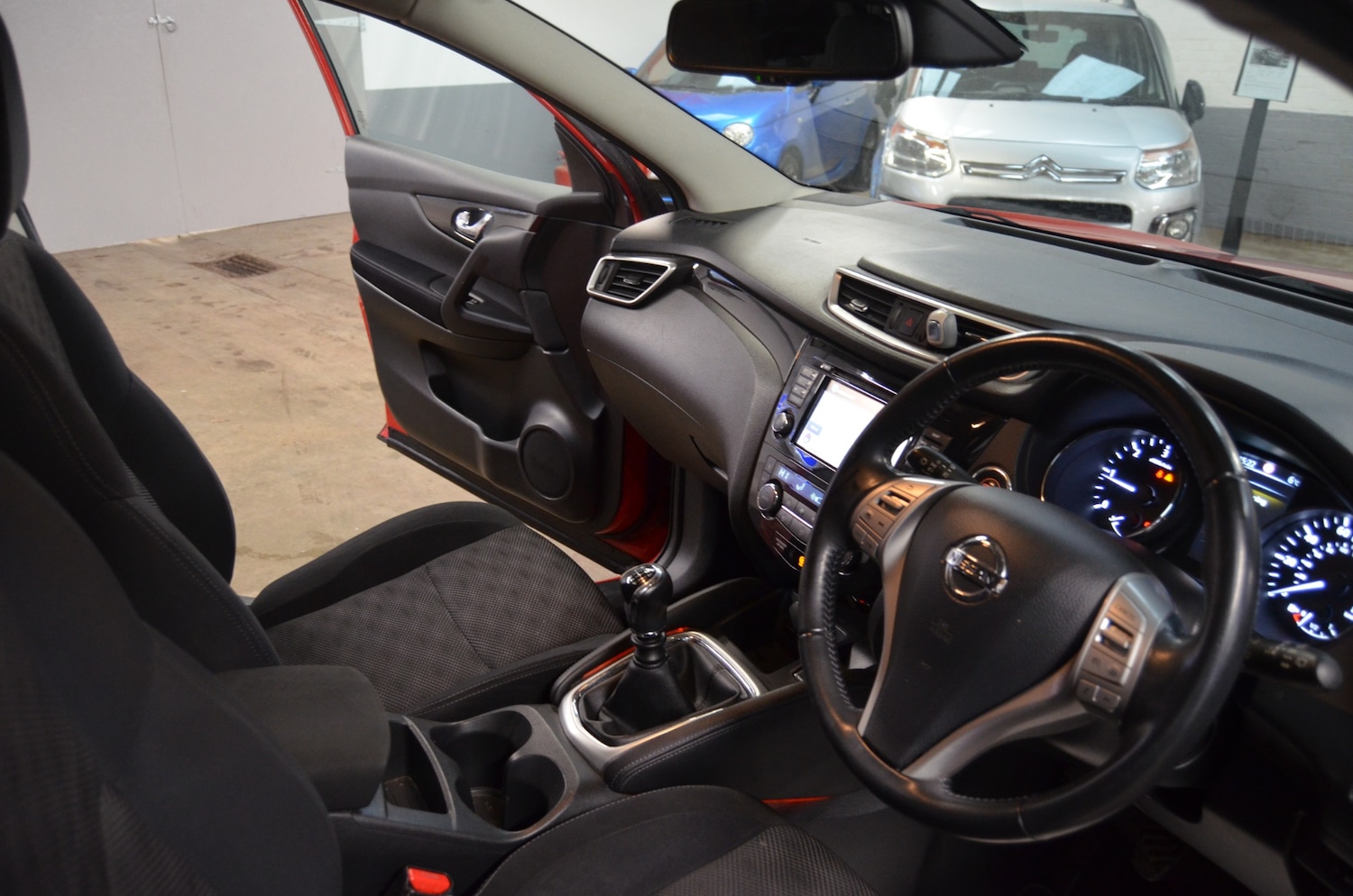 Used Nissan Qashqai 2015 for sale - 77420640: Photo 13