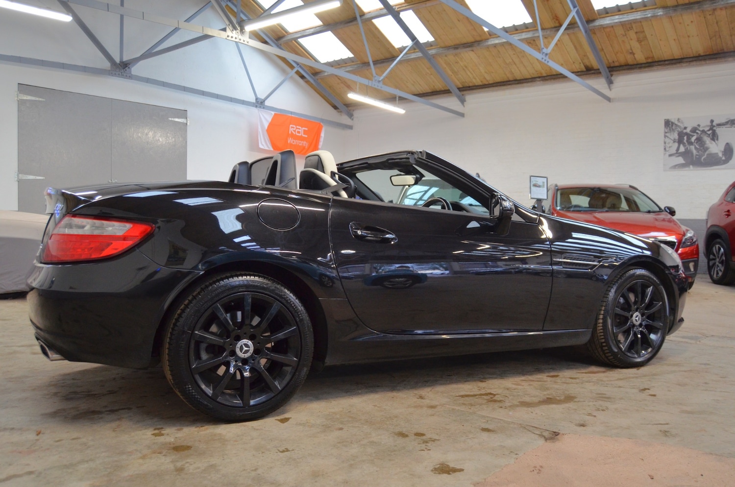 Used Mercedes-Benz SLK 2012 for sale - 77602003: Photo 12