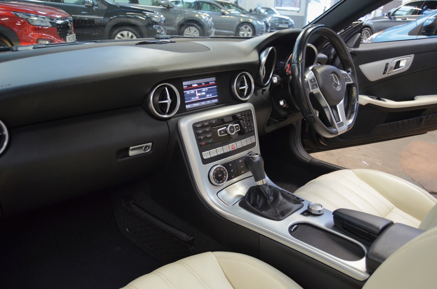 Used Mercedes-Benz SLK 2012 for sale - 77602003: Photo 20