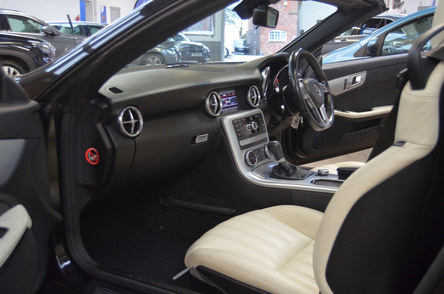 Used Mercedes-Benz SLK 2012 for sale - 77602003: Photo 21