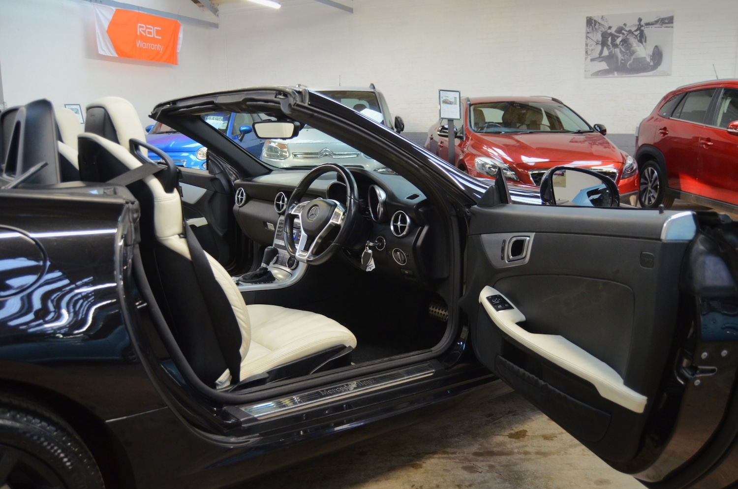 Used Mercedes-Benz SLK 2012 for sale - 77602003: Photo 25