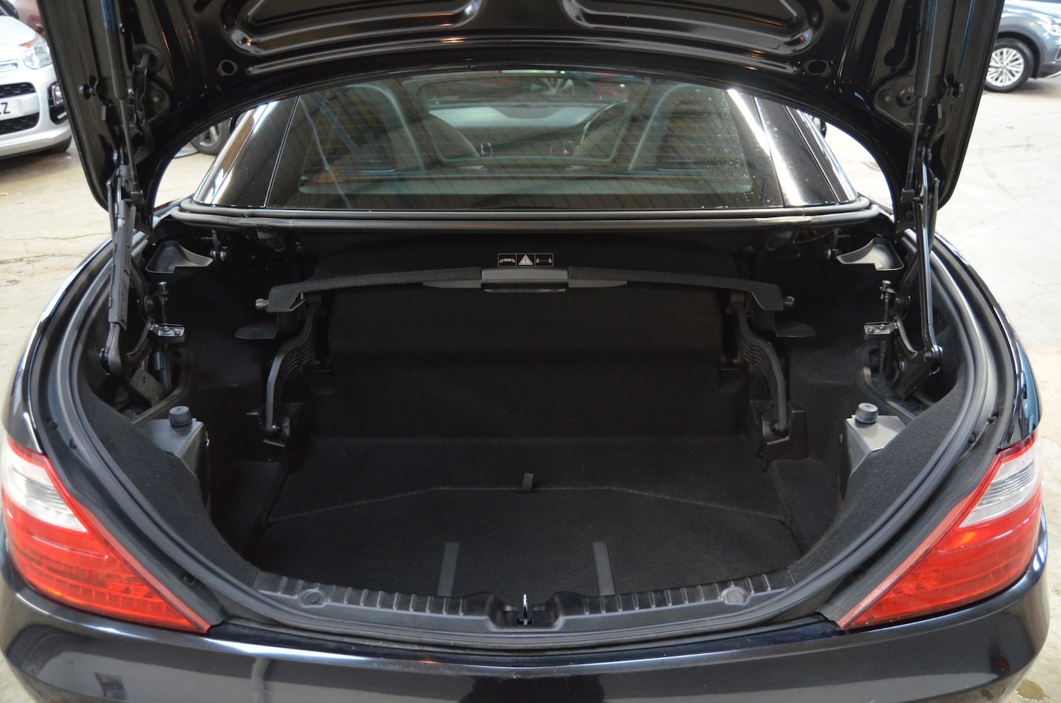 Used Mercedes-Benz SLK 2012 for sale - 77602003: Photo 31