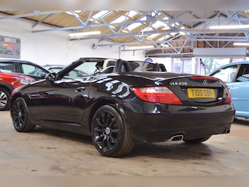 Used Mercedes-Benz SLK 2012 for sale - 77602003: Photo