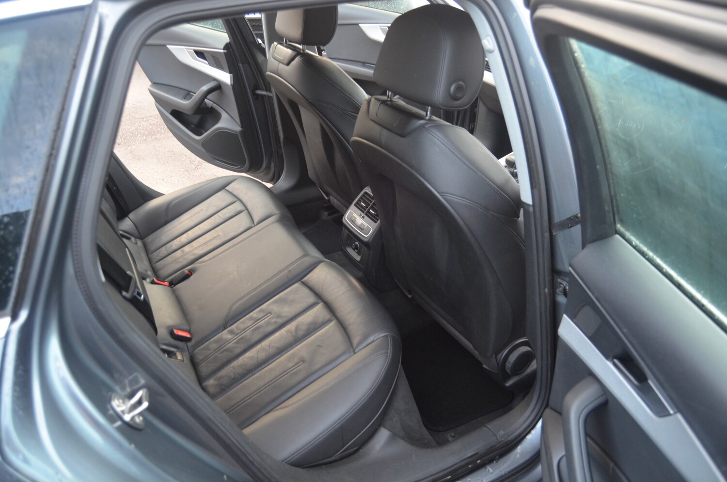 Used Audi A4 2017 for sale - 75997192: Photo 11