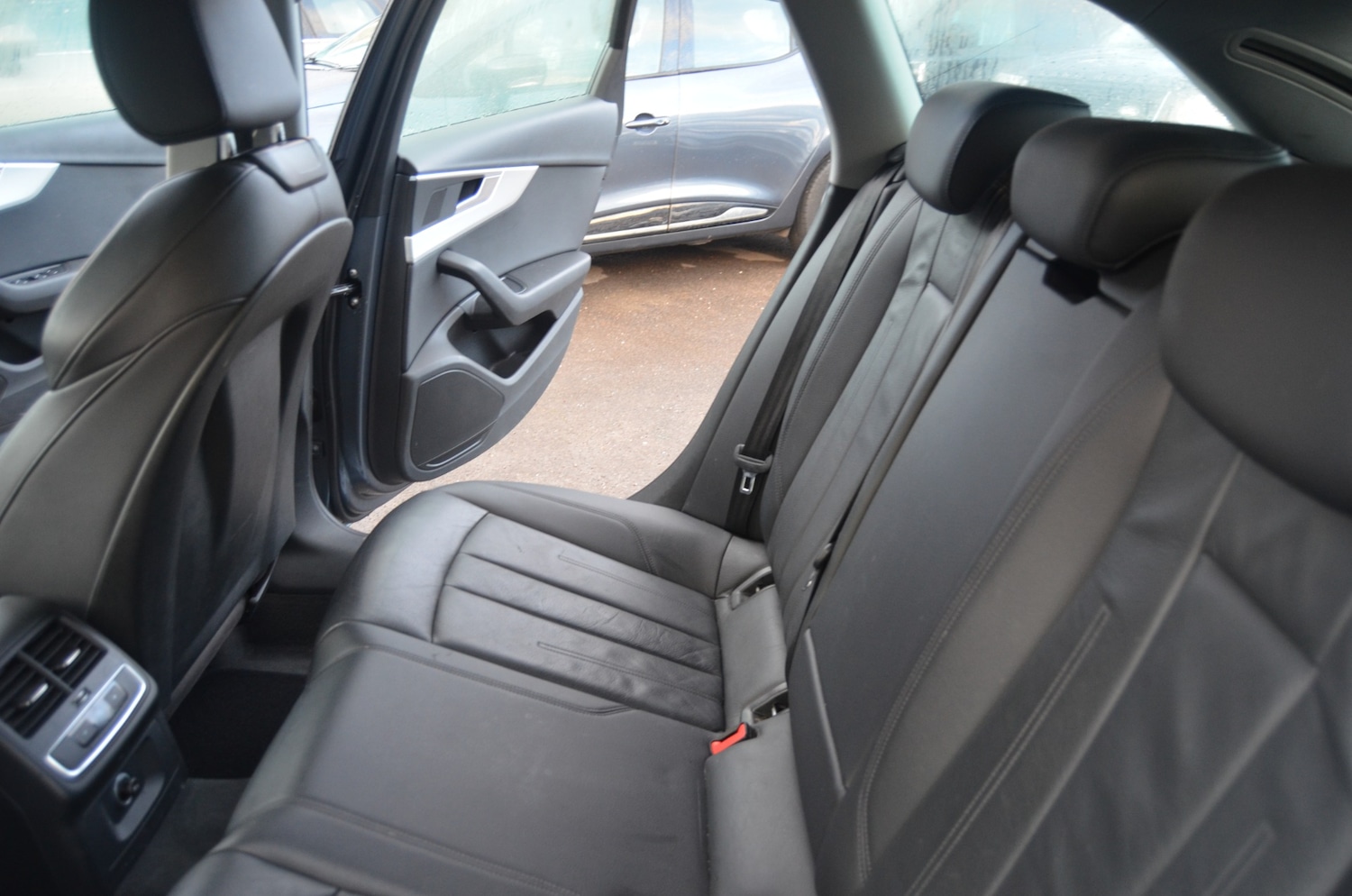 Used Audi A4 2017 for sale - 75997192: Photo 17