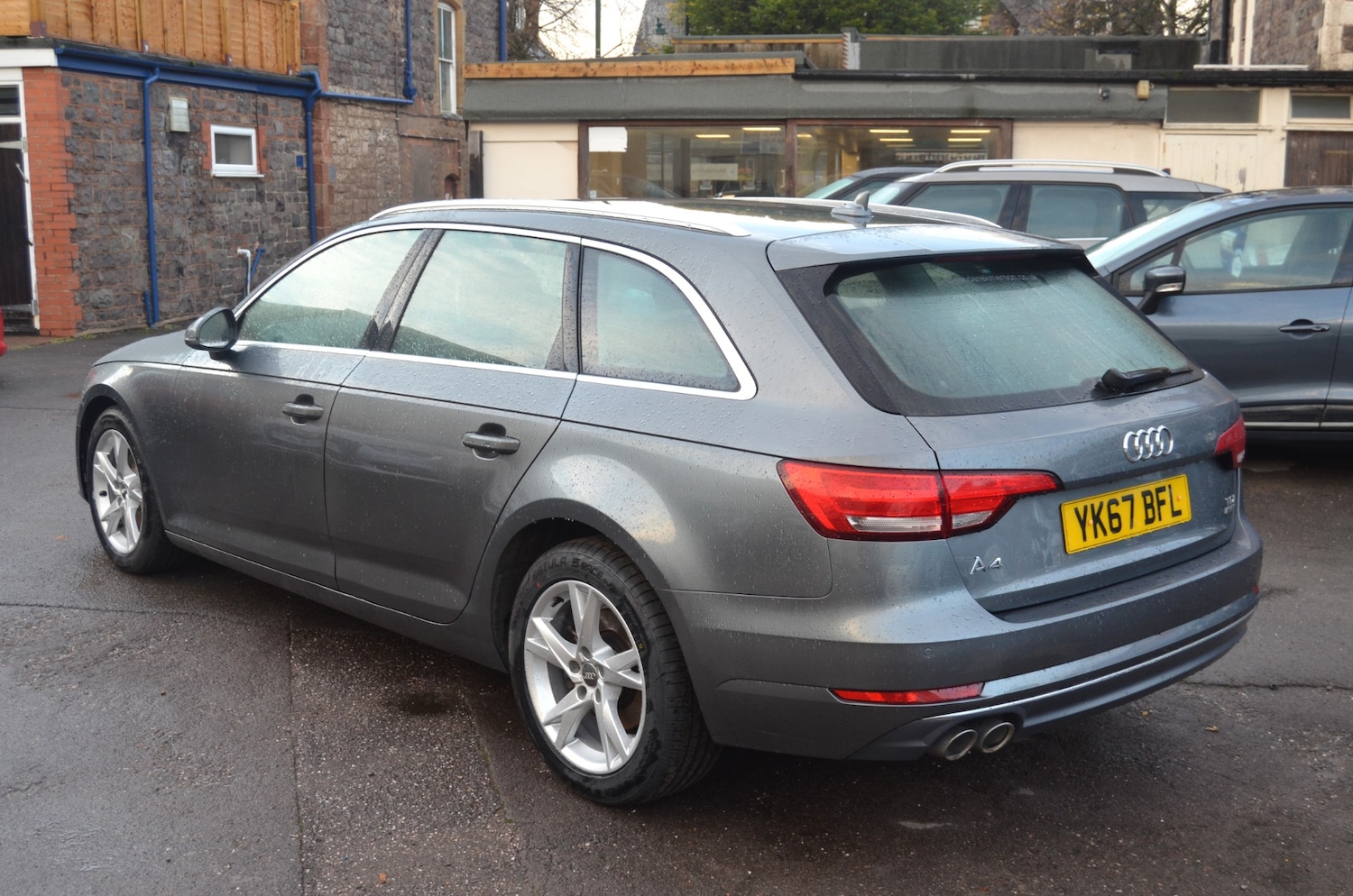 Used Audi A4 2017 for sale - 75997192: Photo 4