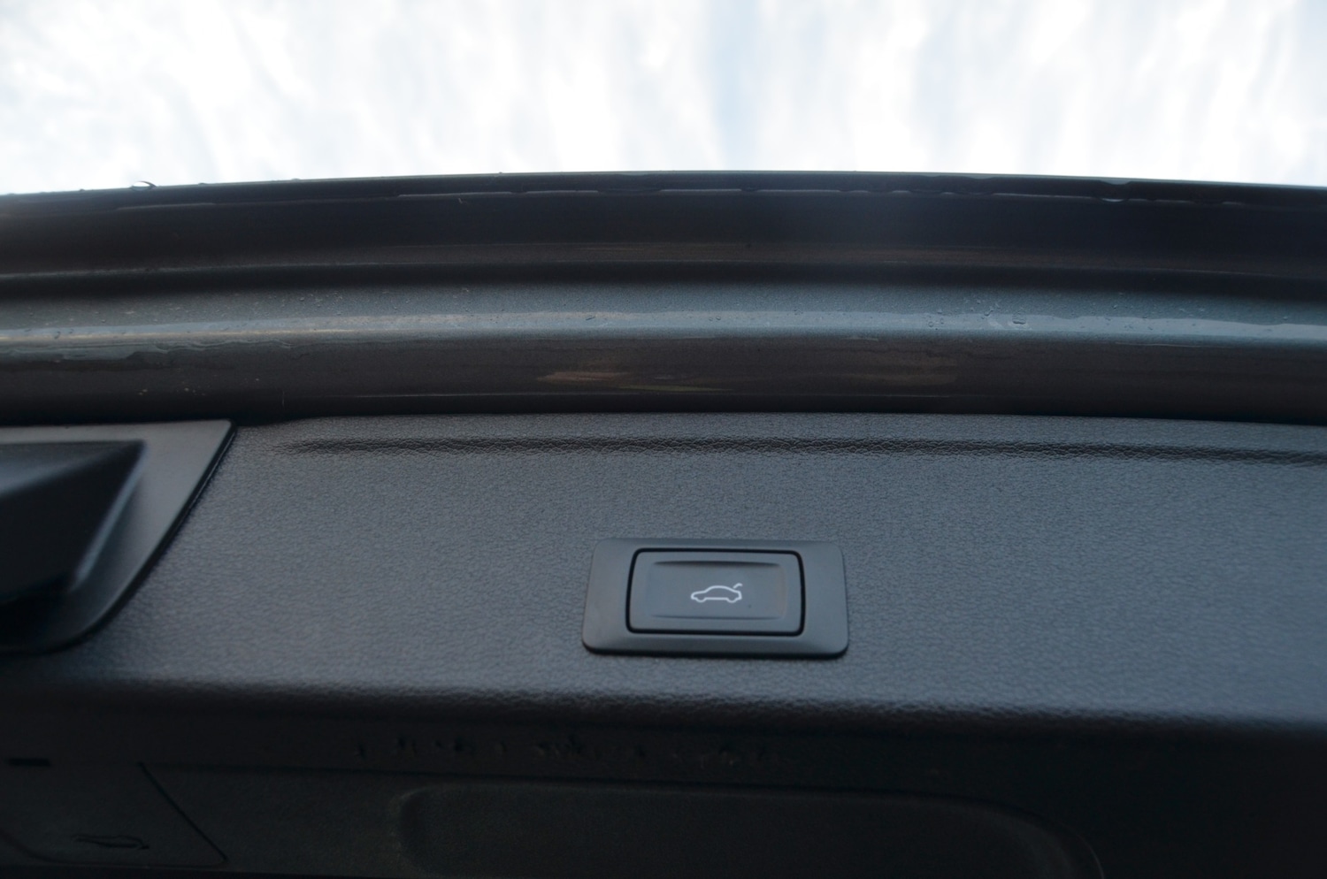 Used Audi A4 2017 for sale - 75997192: Photo 8