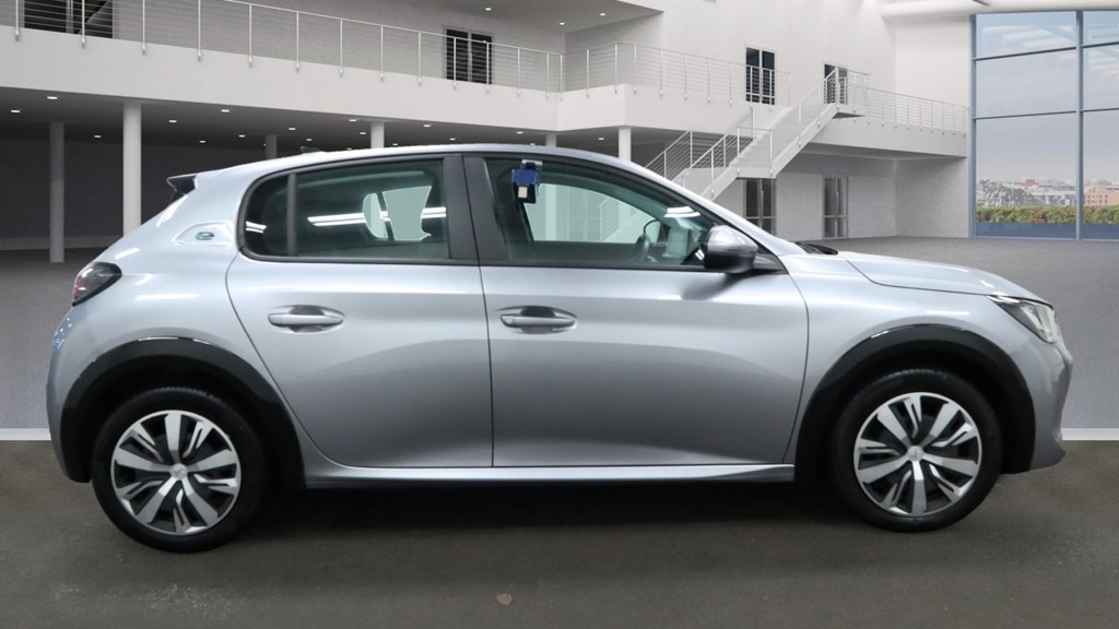 Used Peugeot E-208 2020 for sale - 76960421: Photo 4