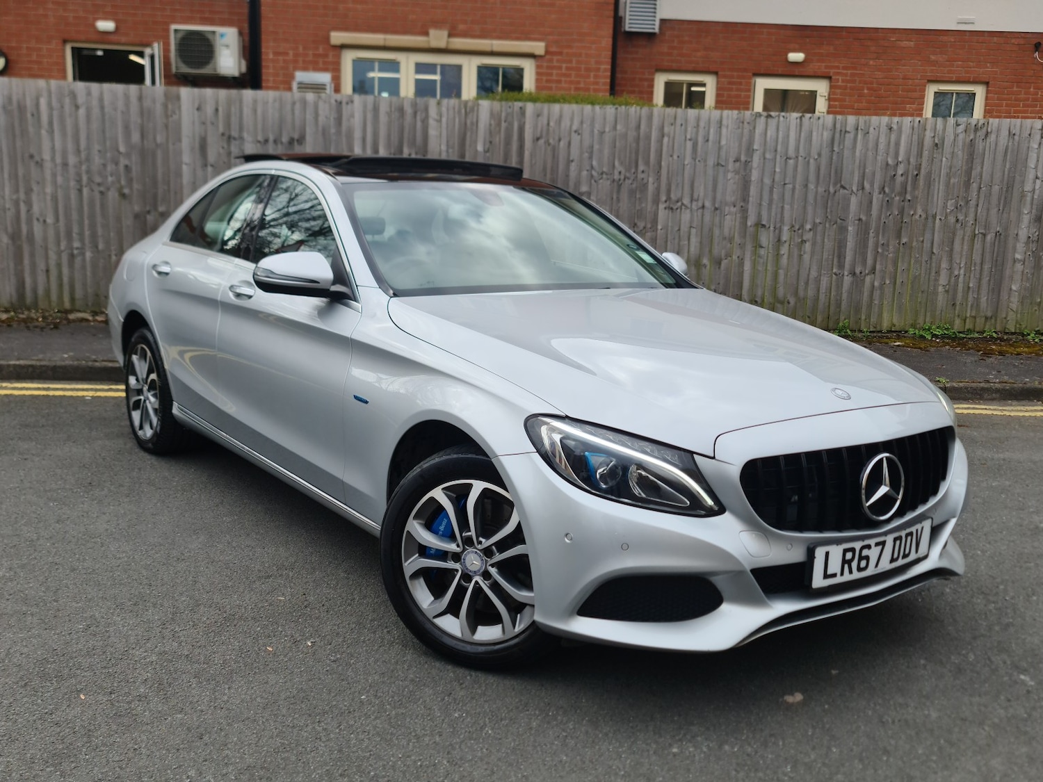 Used Mercedes-Benz C Class 2017 for sale - 78135029: Photo 2