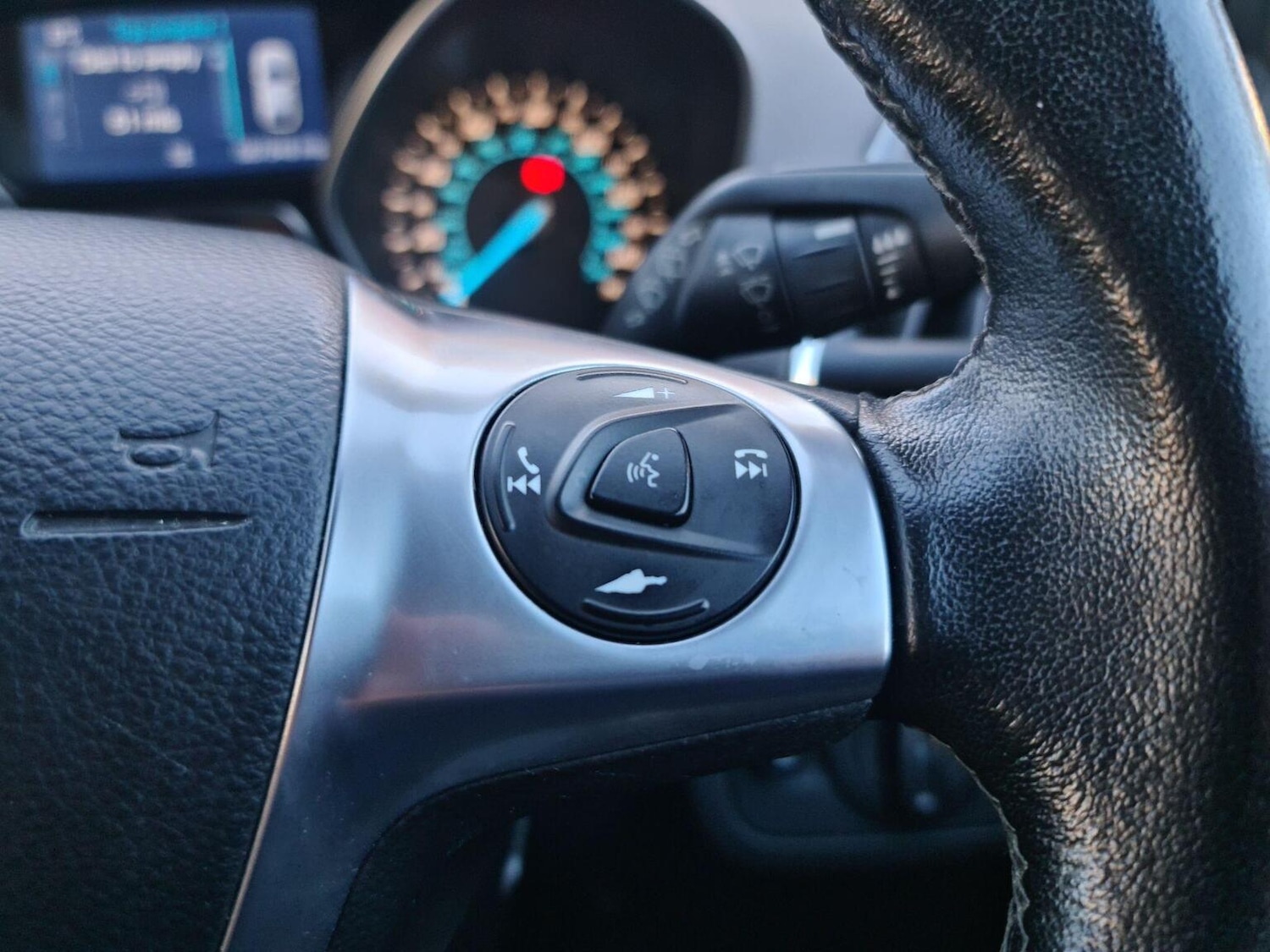 Used Ford Kuga 2015 for sale - 77492893: Photo 13